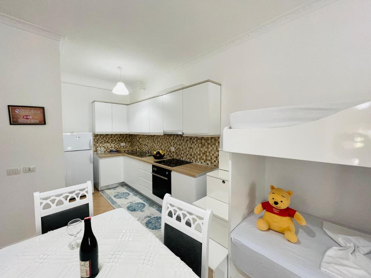 Jico Travel - Bani Apartments Вльора Екстер'єр фото