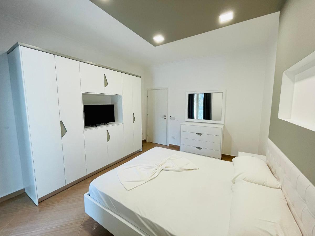 Jico Travel - Bani Apartments Вльора Екстер'єр фото
